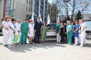 PRINCEZA KATARINA U KRALJEVU: Zdravstvenom centru uručen automobil za prevoz pacijenata