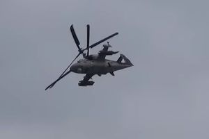(VIDEO) STIGLA SMRT ZA DŽIHADISTE: Ruski helikopteri aligatori prvi put snimljeni na nebu Sirije
