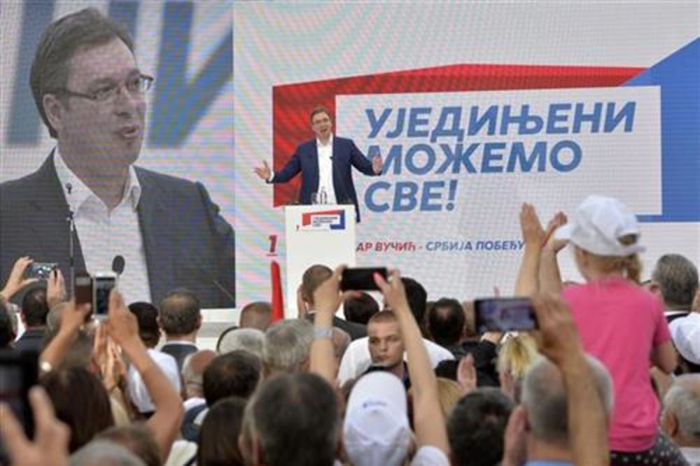 VUČIĆ U PANČEVU: Mnogi u svetu žele slabiju vladu da bi se igrali sa Srbijom, ne dozvolite to