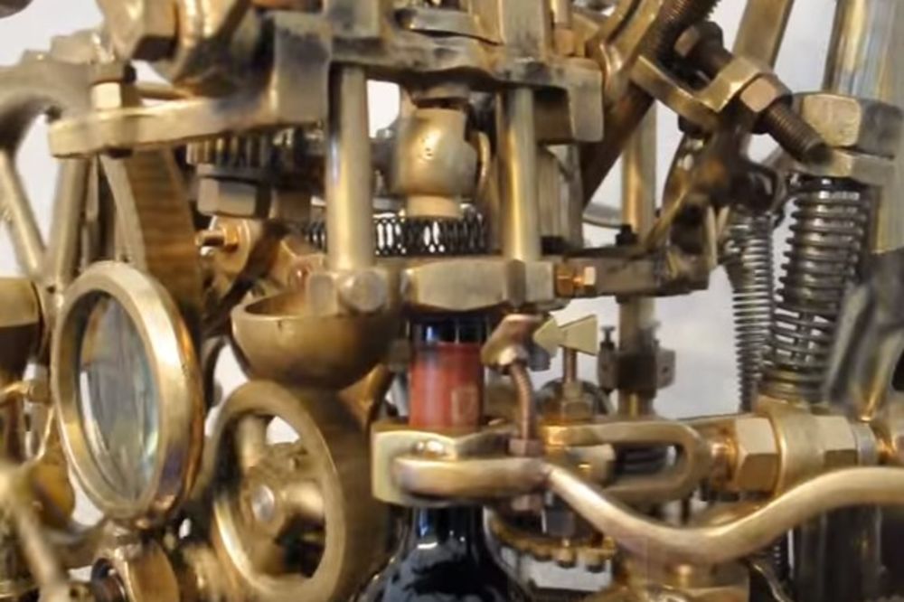 (VIDEO) IMPRESIVNA MAŠINA PRUŽA MAKSIMALNI UŽITAK: Ovo je najsavršenija naprava za otvaranje vina