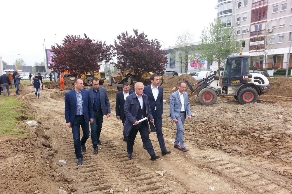 VESIĆ: Počinje izgradnja više od 2.500 parking mesta na Novom Beogradu