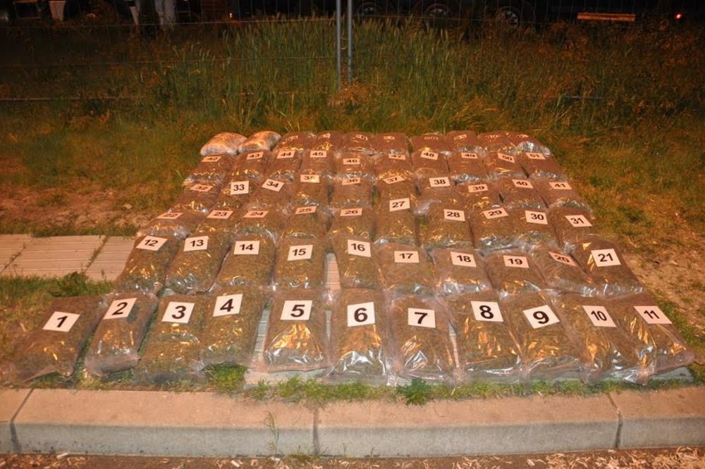 ŠVERCOVAO DROGU U KAMIONU: Zaplenjeno 64 kilograma marihuane na Batrovcima
