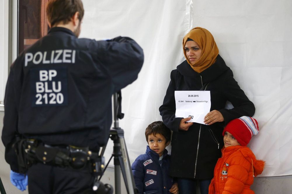 NEMCI PRIVELI 16 HRIŠĆANSKIH IZBEGLICA: Neće ih jer su se odrekli češkog azila