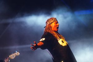ZVANIČNO: Eksel Rouz novi pevač grupe AC/DC