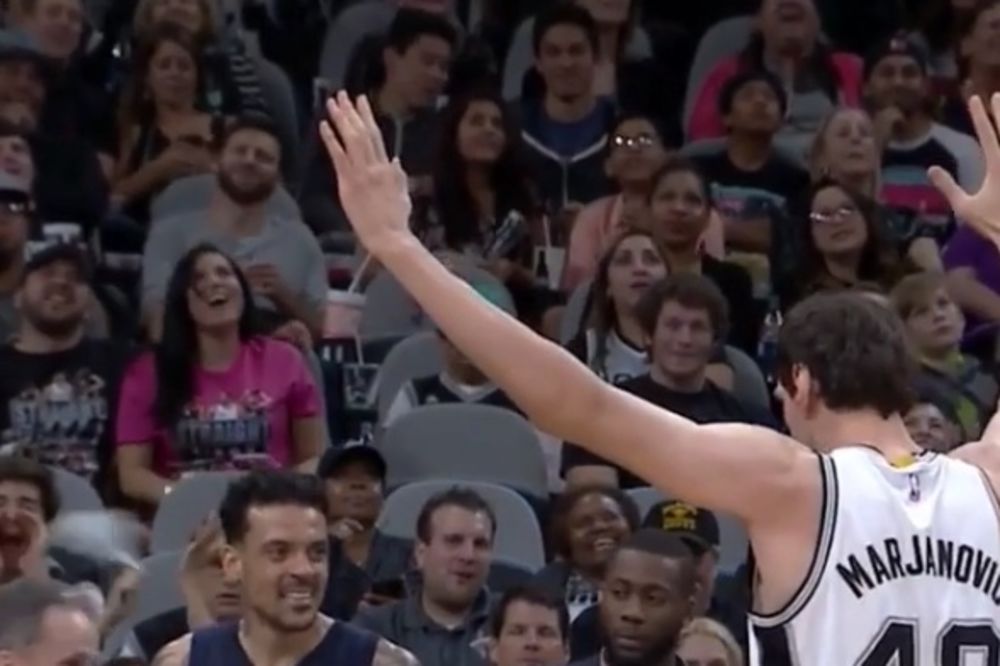 (VIDEO) SAN ANTONIO ZGAZIO GRIZLIJE: Boban Marjanović šokirao košarkaša Memfisa!