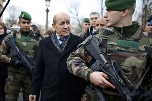 DŽIHADISTI IZGUBILI 40 ODSTO TERITORIJE: Francuski ministar odbrane najavljuje da će biti iskorenjen