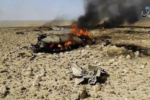 AVION SE SRUŠIO KOD DAMASKA: Islamska država tvrdi da je zarobila sirijskog pilota