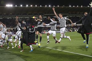 (VIDEO) CRNO-BELA FEŠTA: Evo kakav su haos napravili igrači Juventusa kada su saznali da su šampioni