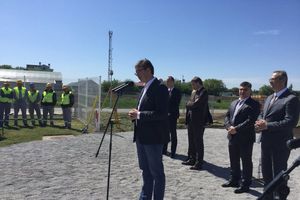 Vučić u Inđiji: Ne tvrdim da je bilo prekrajanja, ali tražimo ponovno brojanje glasova