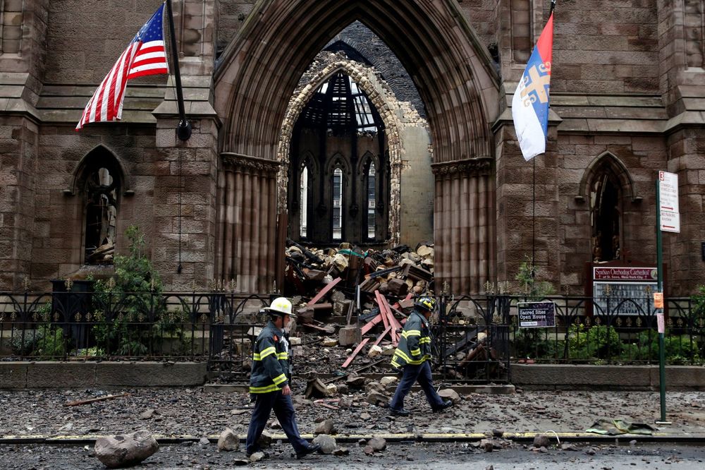VERA JAČA OD VATRENE STIHIJE: Požar sravnio srpsku crkvu sa zemljom, ali evo šta je ostalo netaknuto