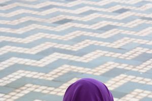 PARIZ PROTIV ISLAMSKIH OBELEŽJA: Muslimanka izbačena iz škole jer je nosila dugu suknju