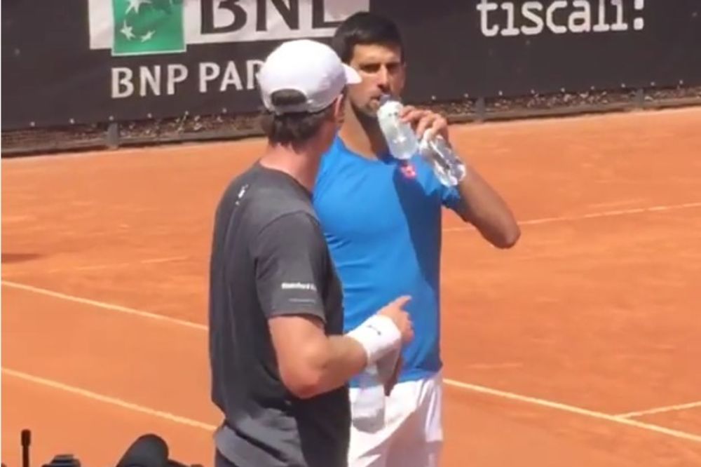 (VIDEO) BRITANAC PREBOLEO PORAZ: Srdačan susret Novaka i Mareja u Rimu