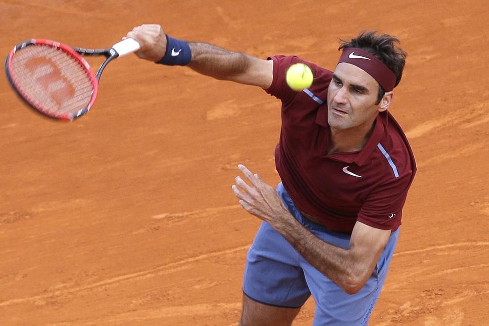 (VIDEO) DA LI JE OVO DOKAZ DA JE ZDRAV: Pogledajte kako je Federer odigrao ovaj poen