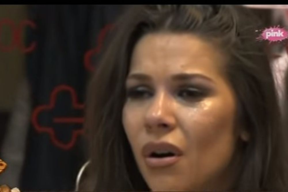 (VIDEO) CECA POTPUNO SLOMLJENA: Ronila suze bez prestanka!