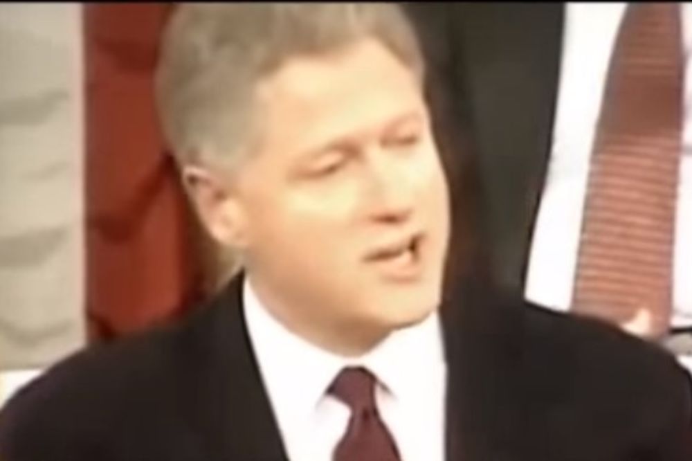 (VIDEO) OTKRIĆE KOJE ĆE UZDRMATI AMERIKU: Pojavio se snimak Klintonovog govora od pre 20 godina!