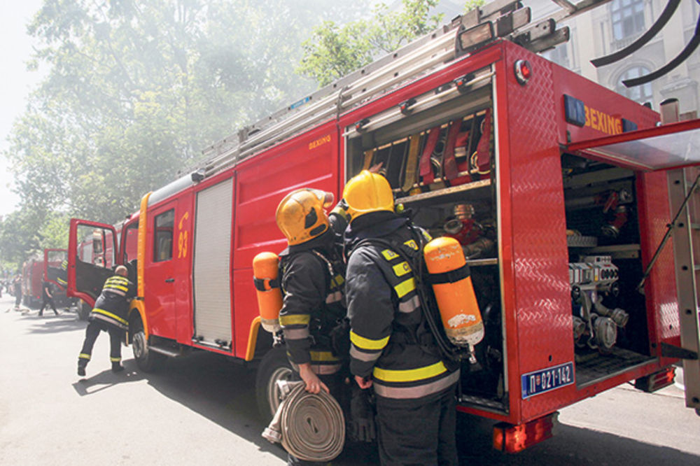TRI STRAŠNA POŽARA U SRBIJI: Vatrogasci u kući u Bačkoj Topoli pronašli ugljenisano telo