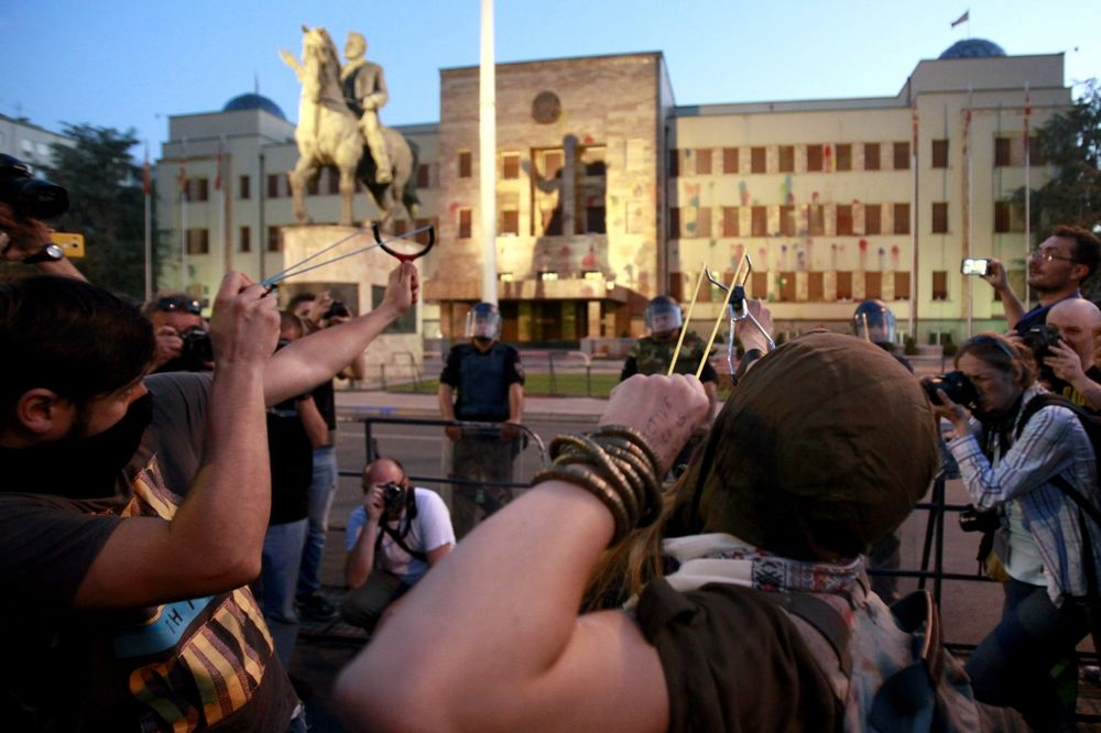PONOVO NEREDI U SKOPLJU: Opozicija nastavila sa protestima
