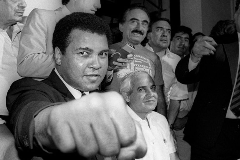 DOŠAO U KADILAKU I UZEO 2.000 DOLARA: Na današnji dan Muhamed Ali je ostvario prvu pobedu u karijeri