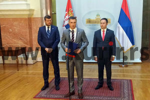 KURIR TV KONSULTACIJE O VLADI: Vučić završio sastanak sa Boškom Obradovićem