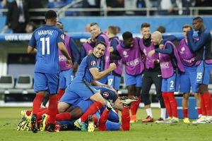 (VIDEO) BOMBA ZA POBEDU: Francuzi savladali Rumune strašnim golom Pajea u 89. minutu