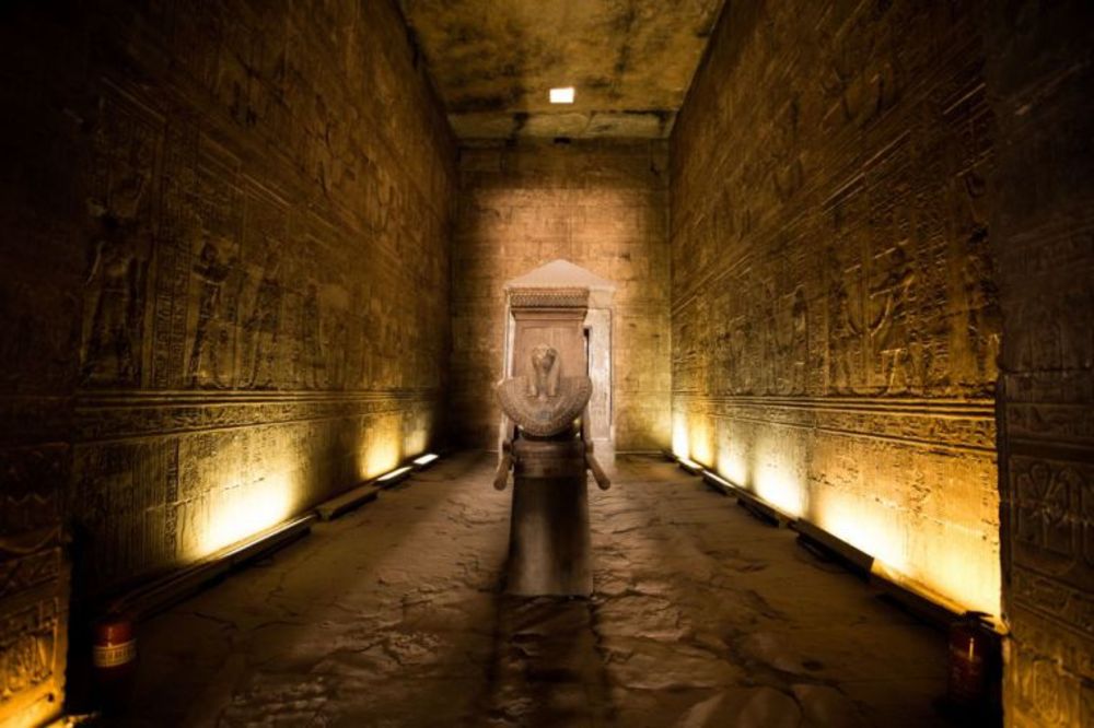 NOVA MISTERIJA STAROG EGIPTA Pored nedavno otkrivene piramide pronađena grobnica stara 3.700 godina!