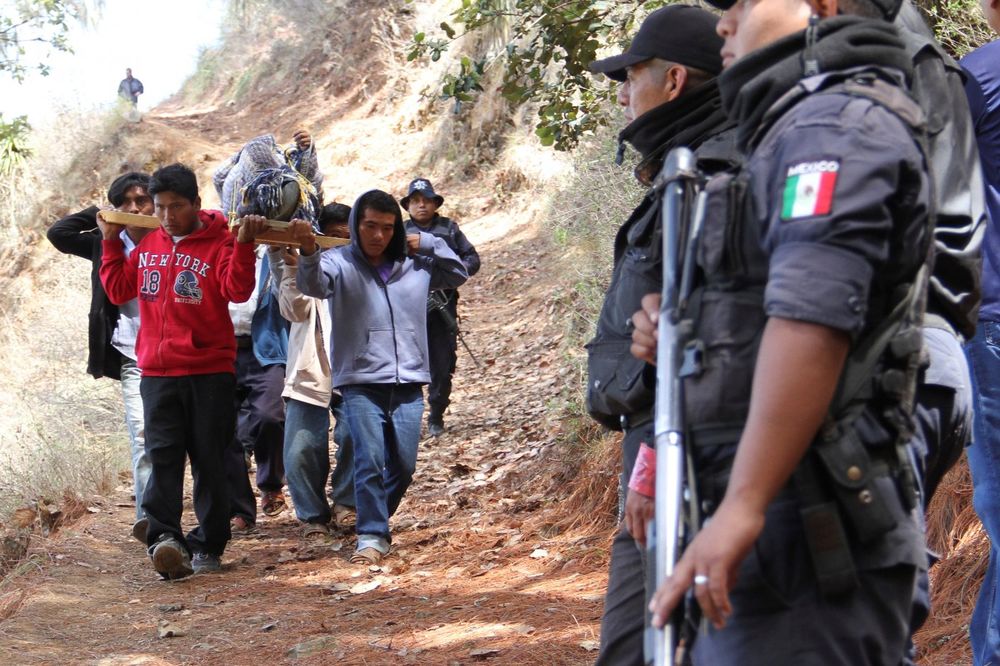 MASAKR ZBOG LIČNE SVAĐE: 11 članova jedne porodice, uključujući dvoje dece, ubijeno u Meksiku