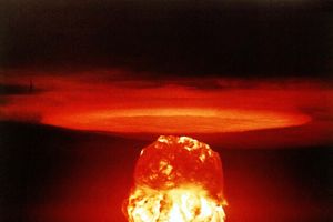 (VIDEO) TAJNI SNIMAK TESTA AMERIČKE NUKLEARNE BOMBE: Za 55 godina izveli su 210 sličnih testiranja