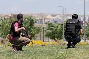 NAPAD NA POLICIJU U ISTANBULU: Napadači otvorili vatru na patrolu, više ranjenih