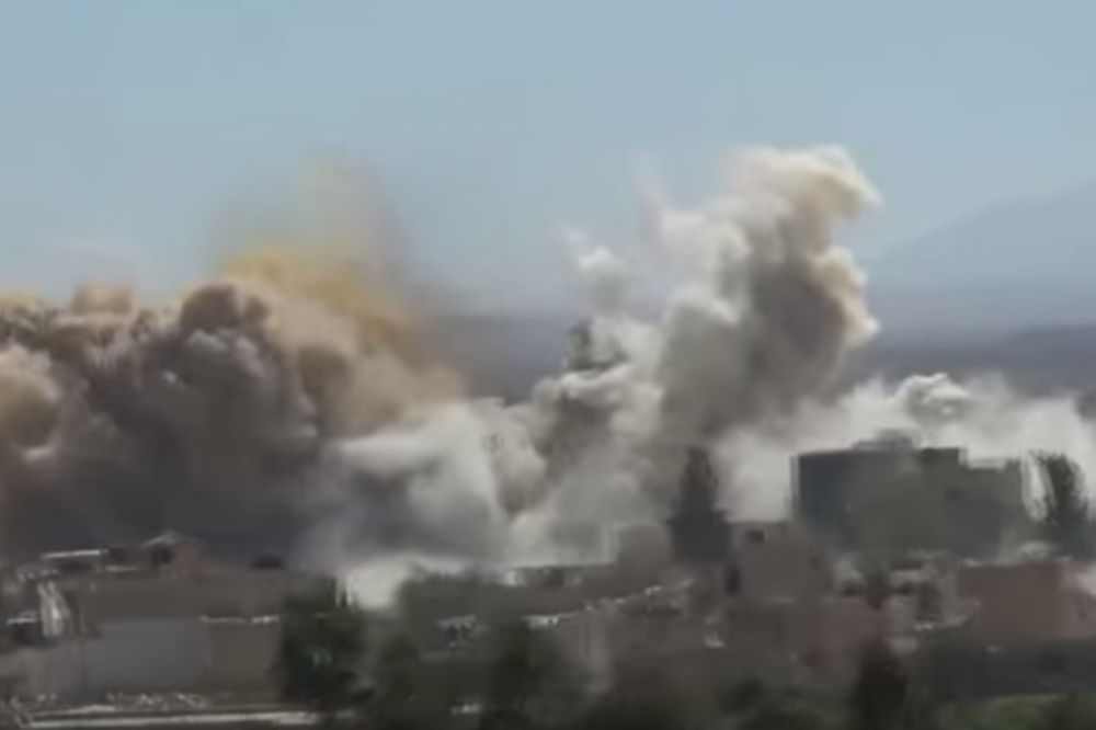 (VIDEO) ŽESTOKE BORBE U DAMASKU: Ovako sirijske snage sravnjuju džihadiste sa zemljom