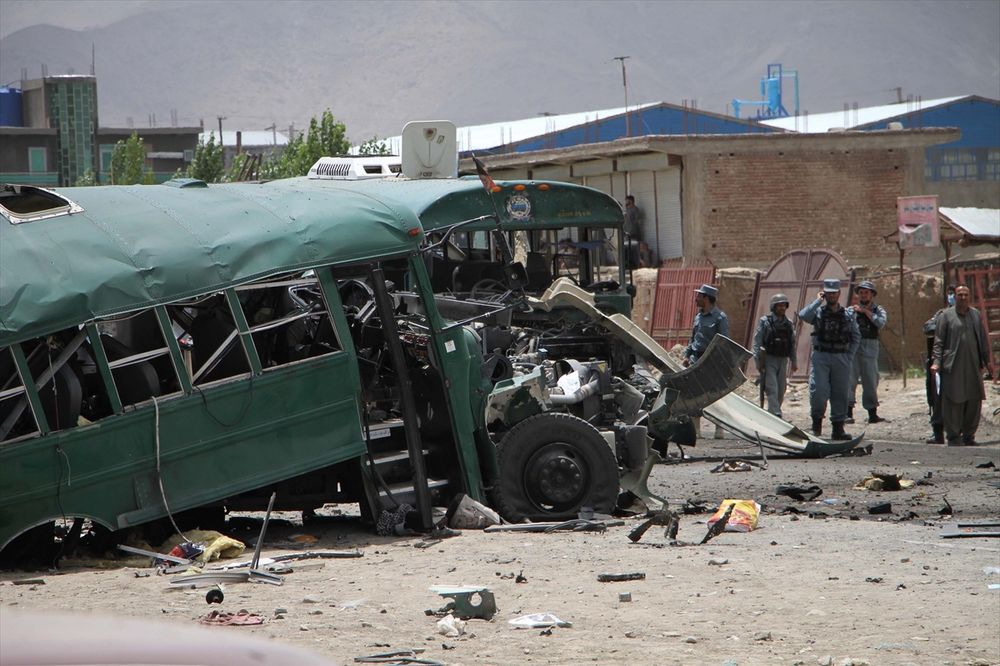 VELIKI NAPAD NA KABUL: Talibani razneli vojni konvoj, 40 mrtvih