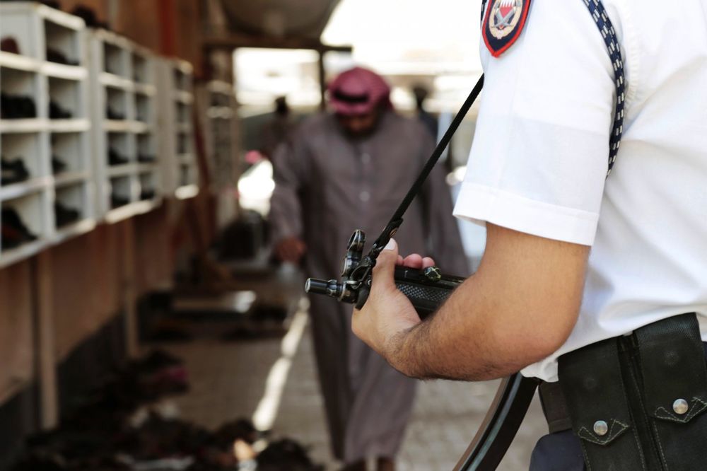 SPREČEN NAPAD NA DŽAMIJU: Uhapšeni članovi Islamske države, među njima i policajac