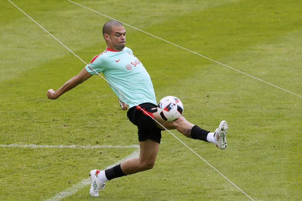 BLOG UŽIVO, VIDEO: Pepe propušta trening zbog povrede butine