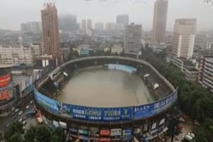 (VIDEO) ČUDO U KINI: Kiša od stadiona napravila gigantski bazen!