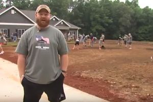 (VIDEO) ODUŽILI MU SE: Ovako su volonteri pomogli veteranu koji je izgubio obe noge u ratu
