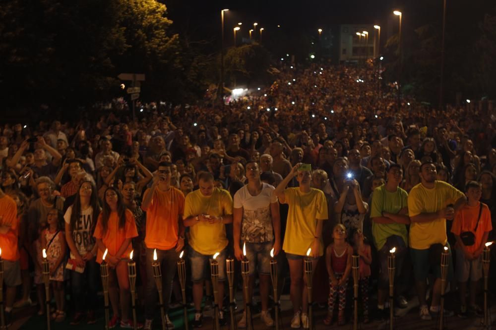 POČEO SOFEST: Defileom filmskih ekipa u fijakerima počeo festival u Sopotu