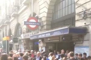 ALARMANTNO U LONDONU: Evakuisana metro stanica iz bezbednosnih razloga