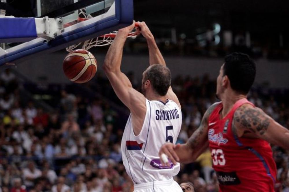 (VIDEO) UŽIVAJTE: Ovo su potezi košarkaša Srbije koji su digli Arenu na noge