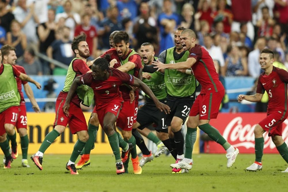 (VIDEO) MOŽE LI EMOTIVNIJE OD OVOGA: Ovako su portugalski komentatori ispratili gol za titulu