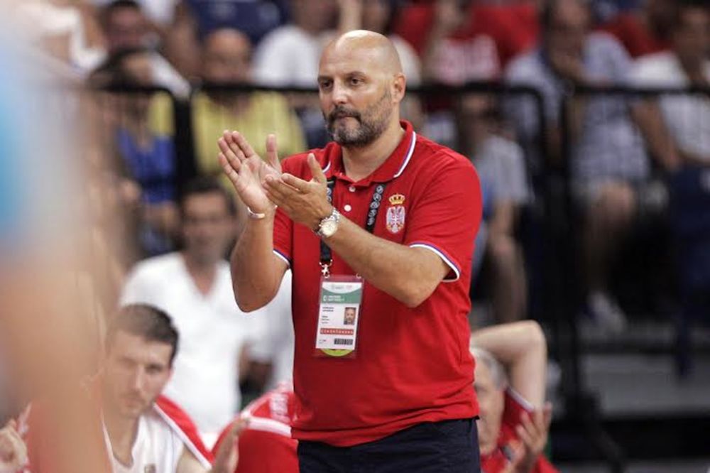 SALE IZAZIVA SVETSKE ŠAMPIONE: Evo kako je Đorđević basketašima Srbije čestitao planetarnu titulu!
