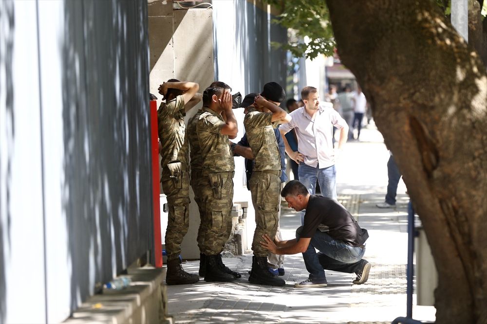 (VIDEO) KRAJ OPERACIJE, GENERALŠTAB OČIŠĆEN: Turske snage zgazile pučiste, položili oružje!