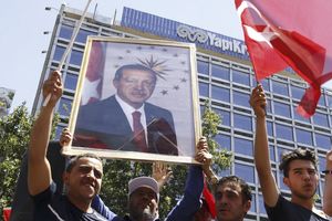 PUČ U TURSKOJ: Kontrolisani haos u Erdoganovoj režiji?