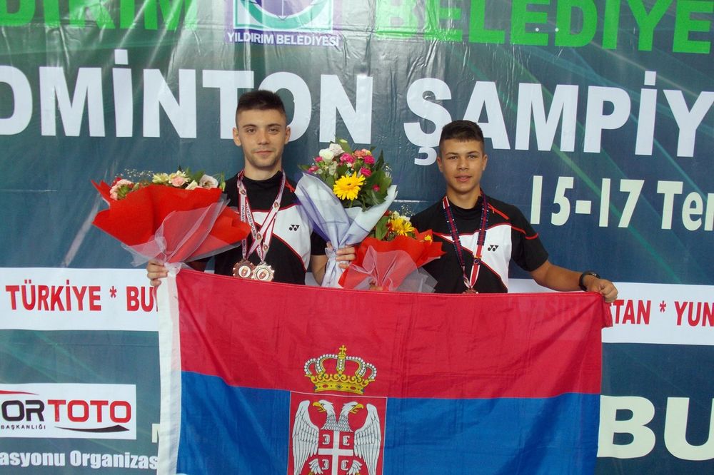 (FOTO) BERBA MEDALJA U BURSI: Srebro i dve bronze za srpske badmintonce na šampionatu Balkana