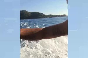 (VIDEO) ADRENALINSKI ZAVISNIK: Pogledajte kako Aca Živanović luduje na moru