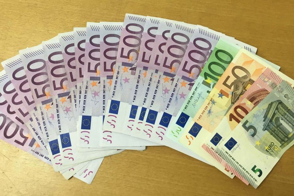 AKCIJA CARINIKA NA HORGOŠU: Zaplenjeno više od 22.000 evra