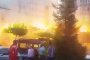 (VIDEO) NOVI SNIMCI IZ TURSKE: Ovako su vojni avioni gađali građane koji su ustali protiv puča