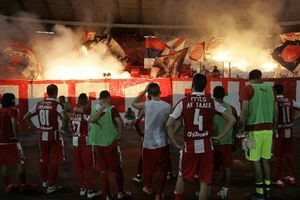 (VIDEO) Evo zašto su Delije pesmom Pukni zoro ispratile fudbalere Crvene zvezde u Bugarsku