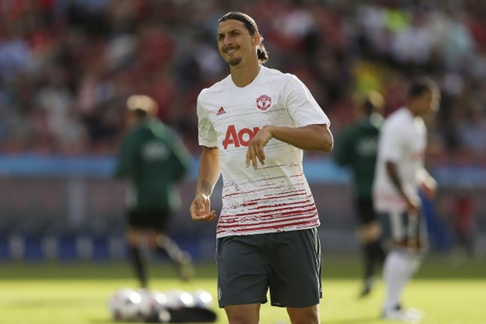 (VIDEO) ZLATAN JE ČUDO: Evo Ibrine majstorije za prvenac posle samo 4 minuta u dresu Junajteda