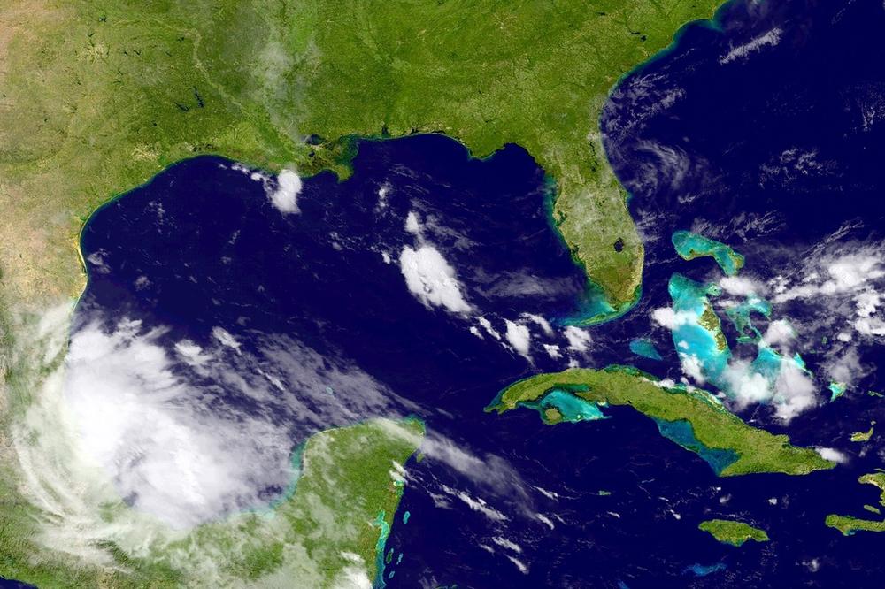 GROF PRETI MEKSIKU: Oluja donosi vetrove koji duvaju 96 kilometara na čas