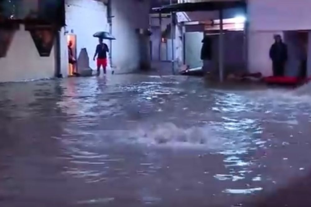 (VIDEO) KATASTROFALNO NEVREME U MAKEDONIJI: 20 ljudi poginulo, 22 povređeno, 6 nestalo u poplavama