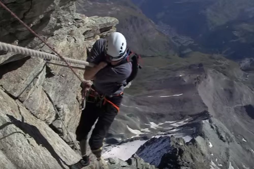 (VIDEO) NEVEROVATAN PODVIG: Planinar koji je izgubio obe ruke i noge osvojio najopasniji vrh Alpa